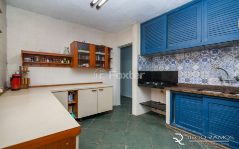 Image 17 - 190136