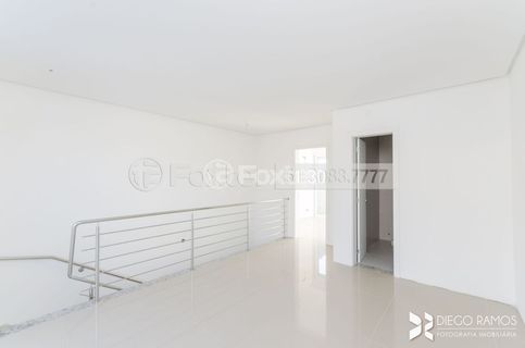 Image 10 - 193116