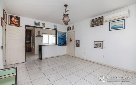 Image 0 - 195180