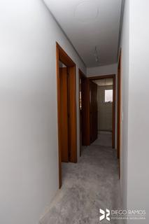 Image 19 - 195802