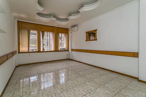 Image 1 - 196330