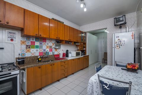 Image 11 - 197235