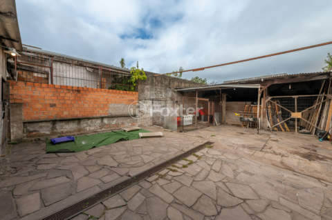 Image 32 - 198111