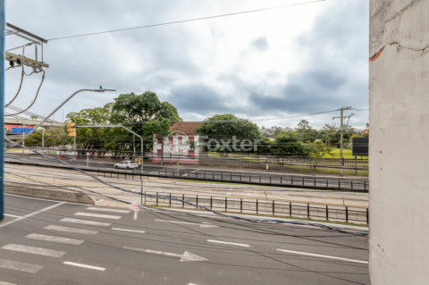 Image 9 - 198111
