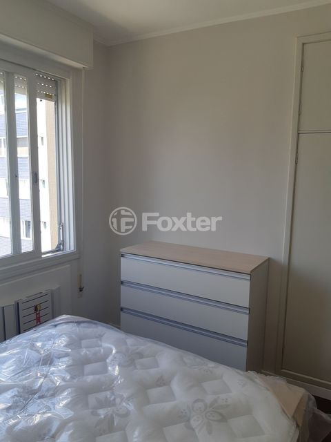 Image 20 - 199501