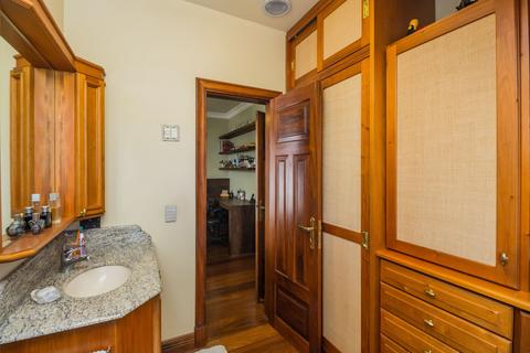 Image 88 - 199772