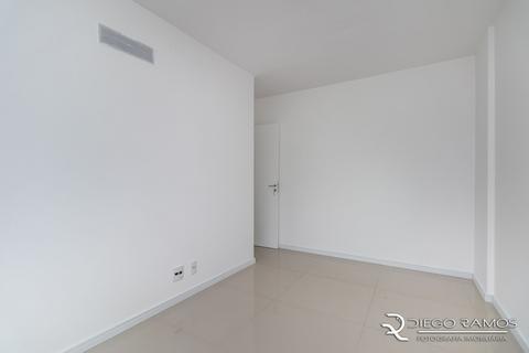 Image 4 - 2017