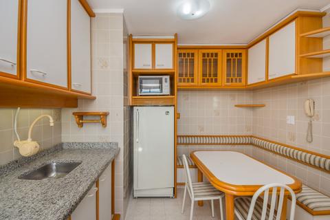 Image 17 - 202869