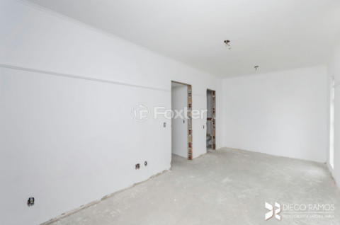 Image 29 - 203011