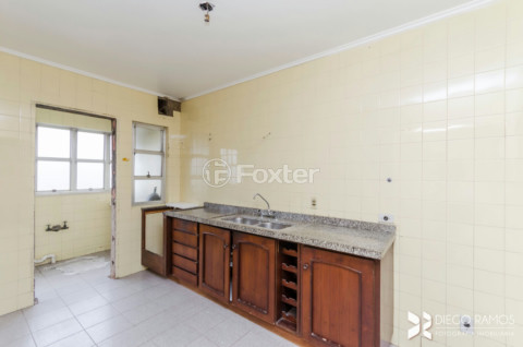 Image 34 - 203011