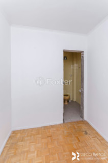 Image 38 - 203011