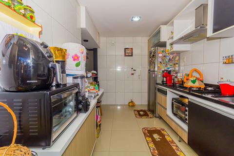 Image 36 - 203819