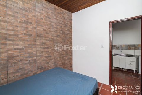 Image 14 - 203930