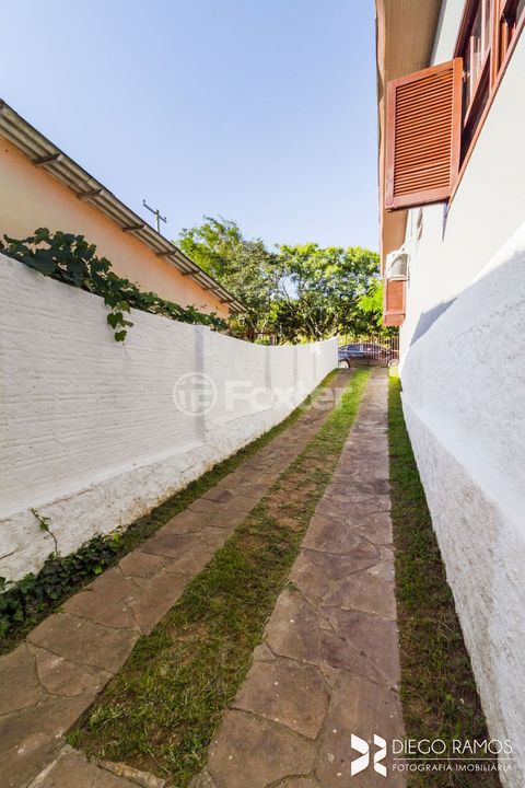 Image 45 - 203930