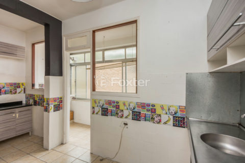 Image 21 - 204112