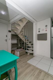 Image 6 - 204749