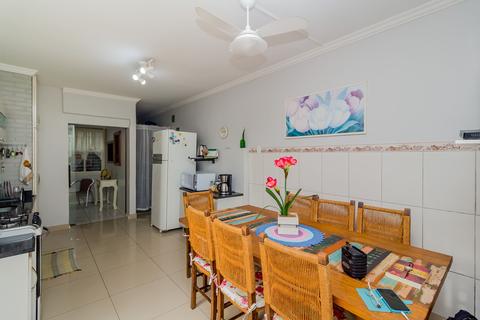 Image 29 - 204921