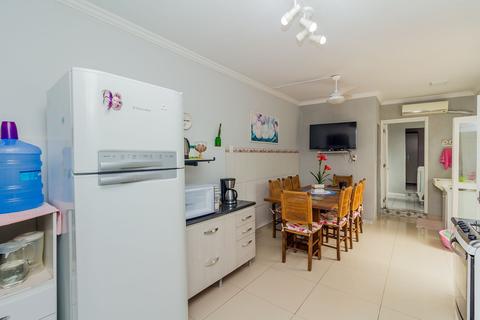 Image 30 - 204921