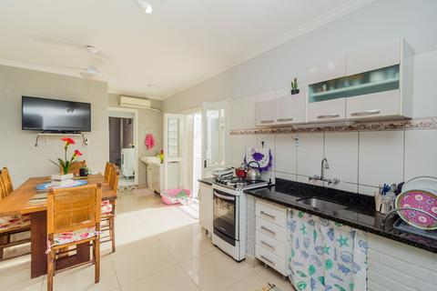 Image 31 - 204921