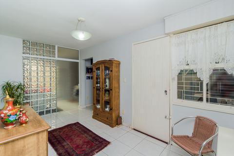 Image 35 - 204921