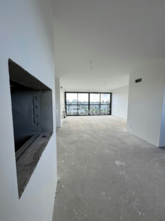 Image 24 - 205218