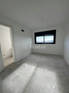 Image 30 - 205218