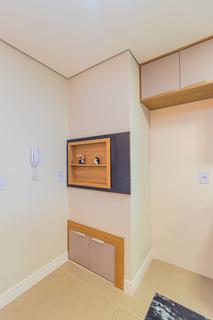 Image 30 - 205225