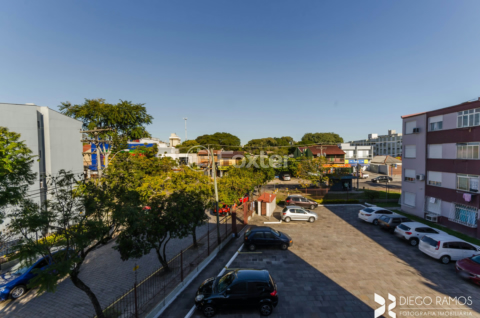 Image 10 - 205512