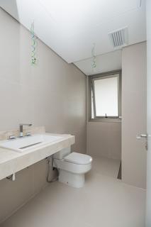 Image 32 - 205528