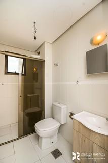 Image 32 - 205895