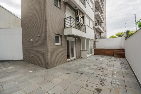 Image 3 - 205899