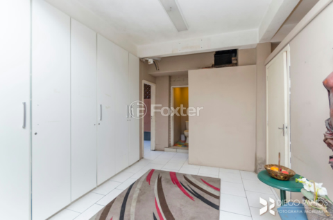 Image 44 - 206622