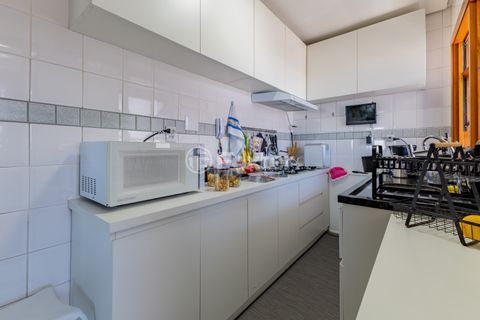 Image 41 - 206777