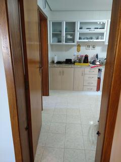 Image 8 - 206947
