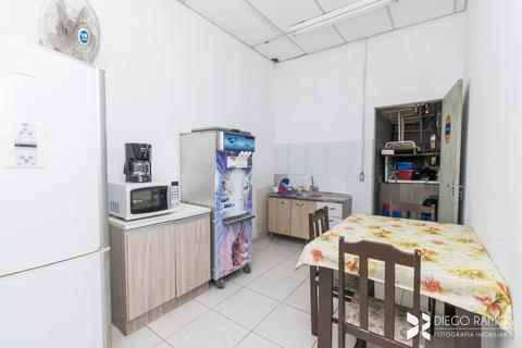Image 21 - 207106