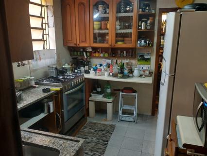 Image 10 - 207145