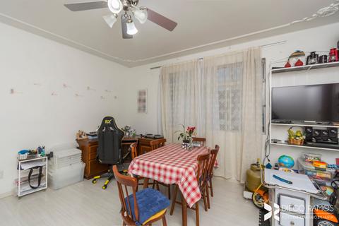 Image 1 - 207487
