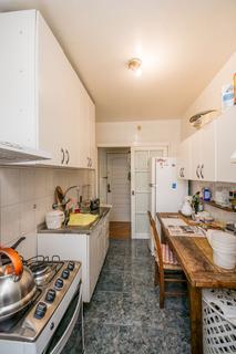 Image 17 - 207507