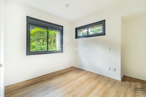 Image 11 - 207782