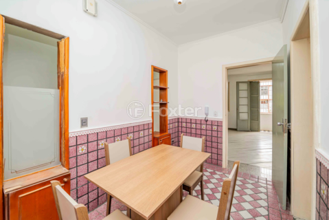 Image 32 - 208278