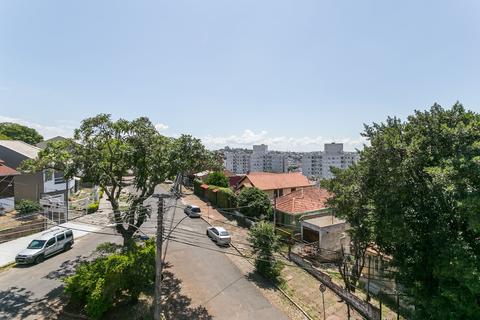 Image 19 - 208319