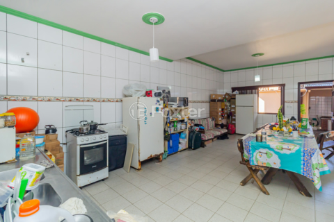 Image 42 - 208606