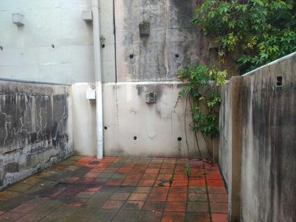 Image 7 - 208742