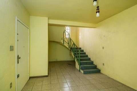 Image 39 - 209183