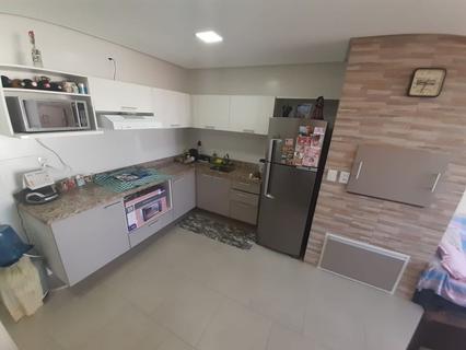 Image 3 - 209245