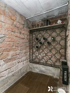 Image 4 - 209713