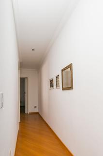 Image 4 - 209803