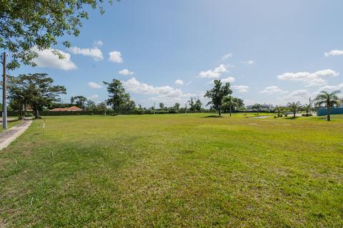 Image 10 - 209967