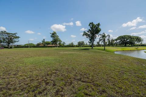 Image 15 - 209967