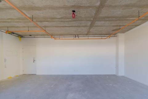Image 36 - 210143